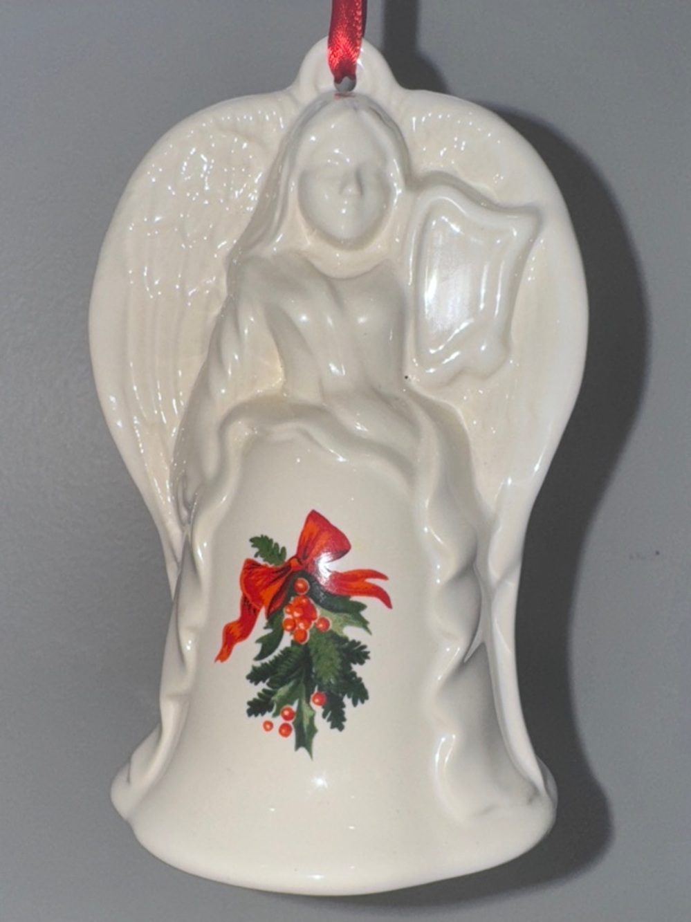 Pfaltzgraff 1998 Cream Porcelain Merry Christmas Bell Series Angel Ornament
